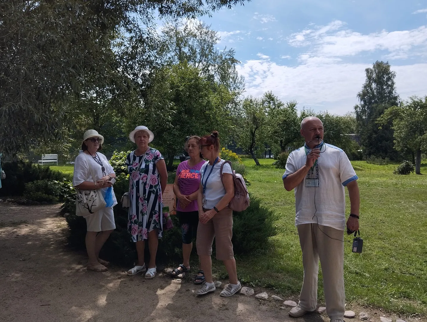 Комментарий на территории музея-усадьбы